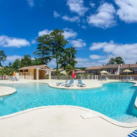 Domaine Du Golf D'albret.1 *